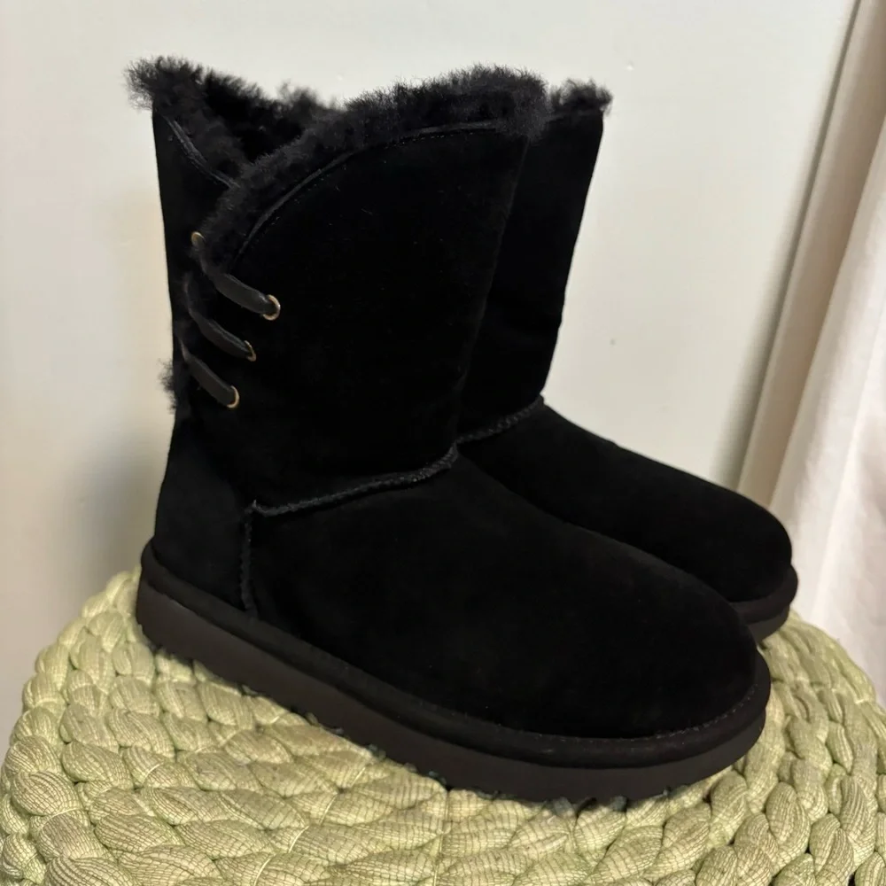 NEW UGG Constantine Black Suede Genuine Lamb Shearling Lined Boot Size 7